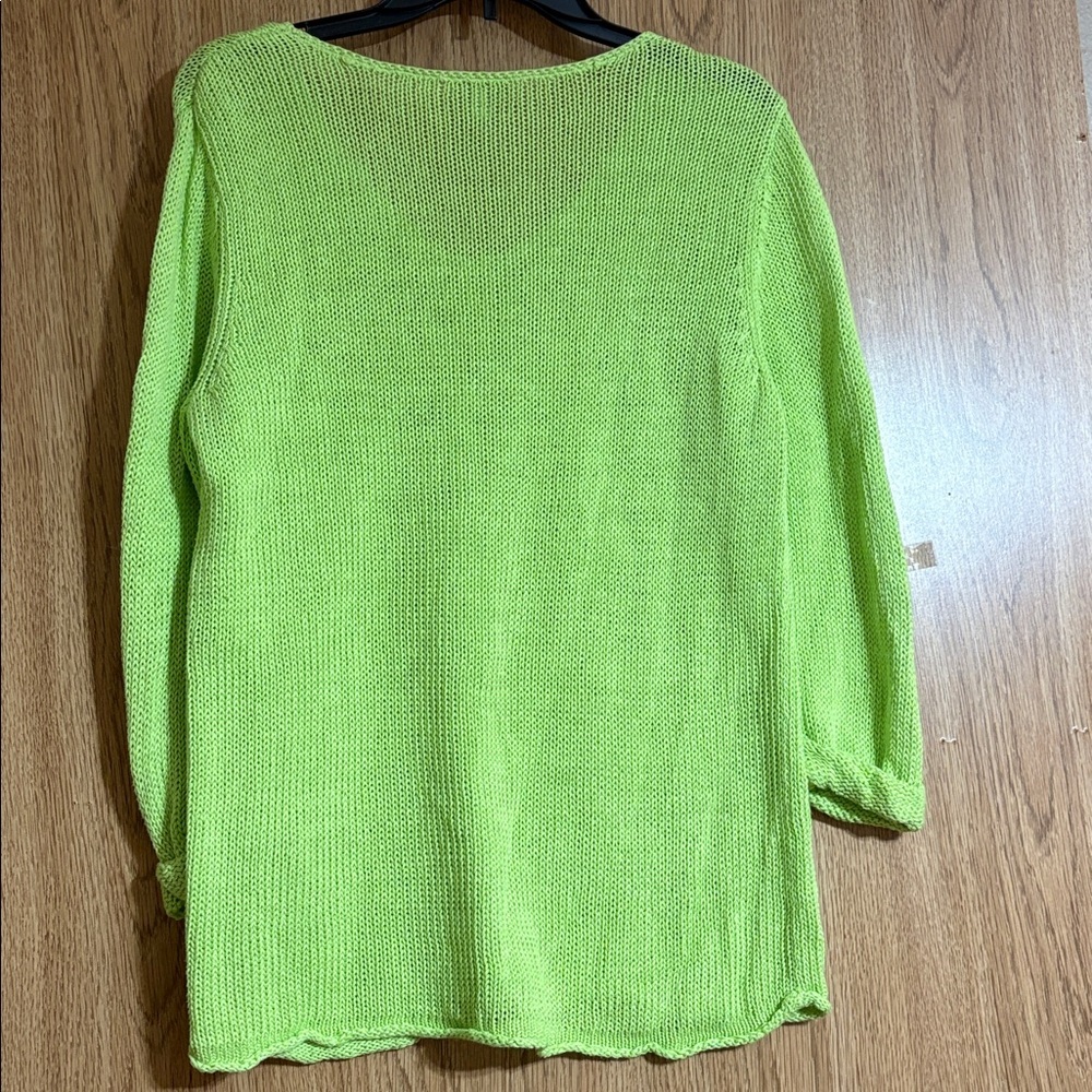 Chico's Bright Green V-Neck Sweater - Picture 6 of 6